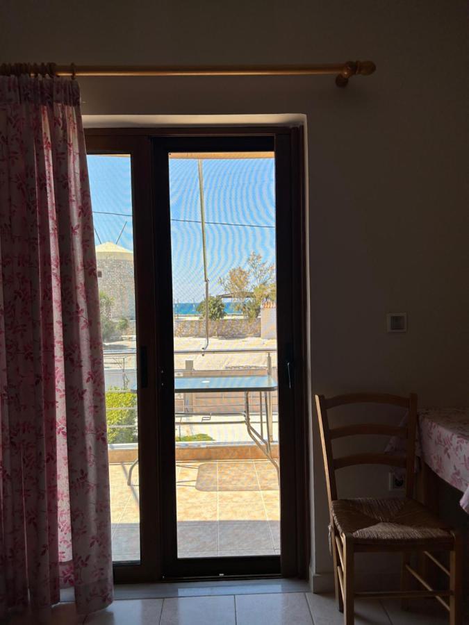 Dimitra Rooms Lefkada City Екстер'єр фото