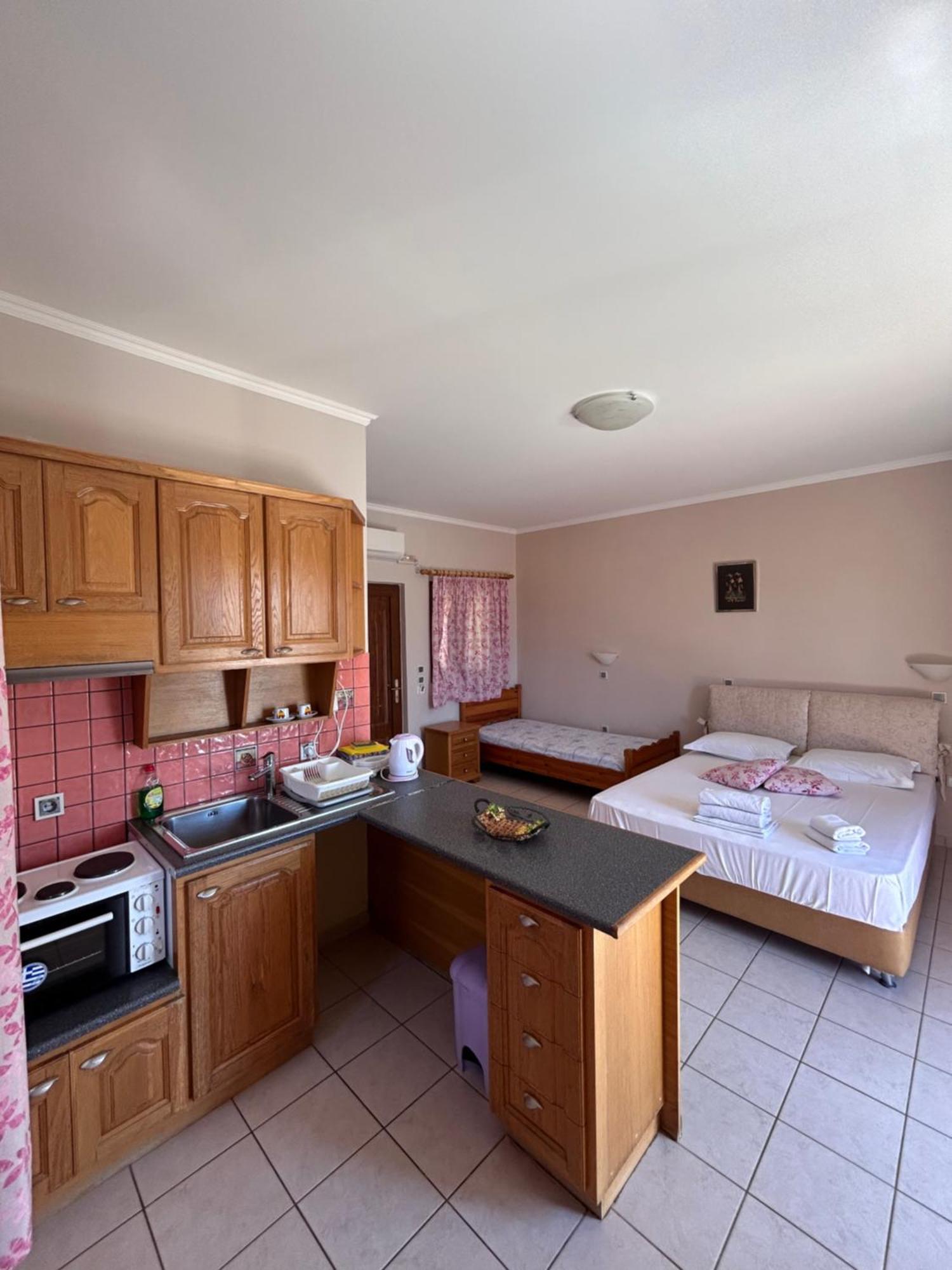 Dimitra Rooms Lefkada City Екстер'єр фото
