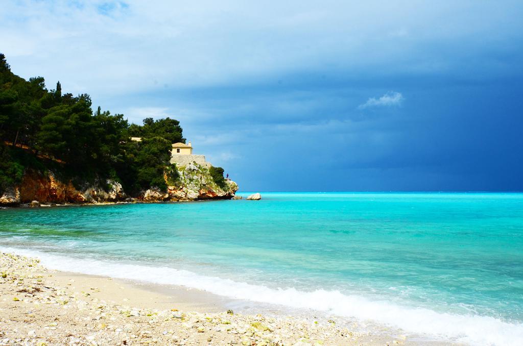 Dimitra Rooms Lefkada City Екстер'єр фото